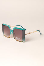 Tinted Large Lenses Sunglasses Butterfly Deco