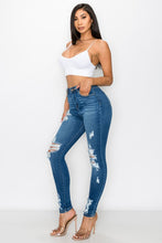 Women's High Rise Distroyed Skinny Jean - Plus