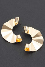 Curved Elegance Earrings