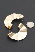 Curved Elegance Earrings