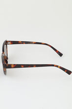 Modern Chic Cateye Sunglasses